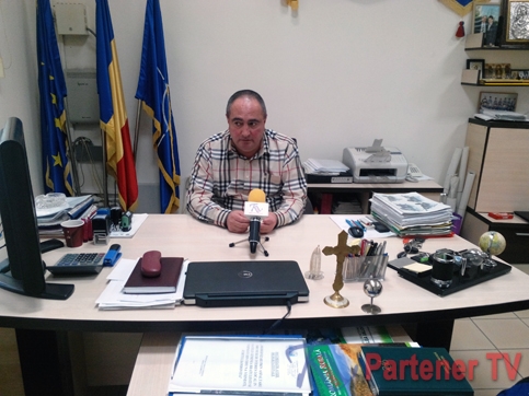Gabriel Dănuţ Sandu, primarul comunei Voineşti