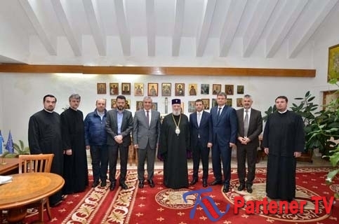 Înaltpreasfinţitul Părinte Arhiepiscop şi Mitropolit NIFON a primit vizita domnului Călin Popescu Tăriceanu – Președintele Senatului României