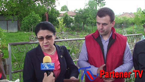 VIDEO. Senatorul PSD, Ecaterina Andronescu, fostul ministru al Educației a adus veşti bune la Răzvad, Şcoala Gorgota nu se închide