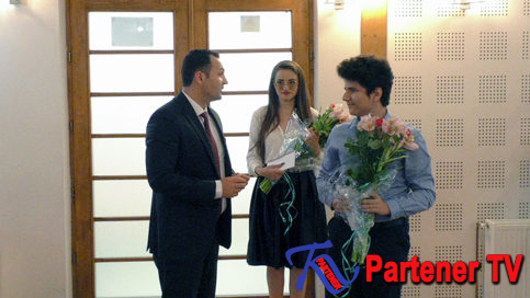 VIDEO. ELEVII DE 10 AU FOST PREMIAŢI DE PRIMĂRIA TÂRGOVIŞTE!