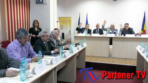 VIDEO. Consilierii judeţeni ai PNL Dâmboviţa au blocat investiţii de 60 de milioane de euro