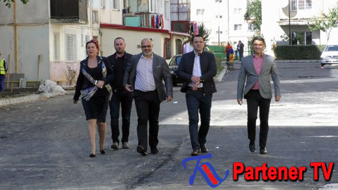VIDEO. S-a turnat primul strat de asfalt pe strada Udrişte Năsturel