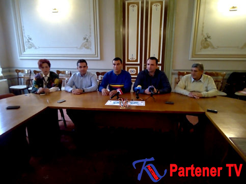 VIDEO. Primăria Târgovişte se mândreşte cu pugilistul Cătălin Cristea, legitimat la CSM Târgovişte , ce a câştigat cel de-al treilea titlu de campion naţional