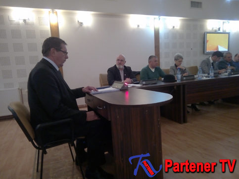 VIDEO. Pe 3 decembrie, Complexul Turistic de Nataţie din Târgovişte găzduieşte Consursul de Înot „Cupa Târgoviştei”
