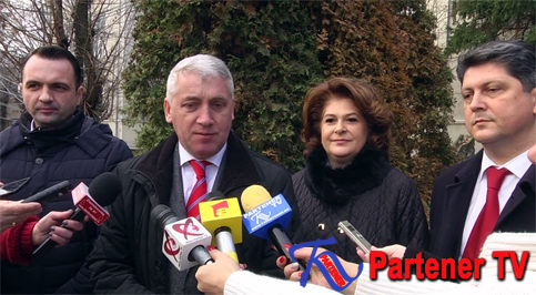 VIDEO. Târgovişte: VOT pentru o Românie puternică, pentru un Parlament eficient,pentru candidaţii cu proiecte concrete, pentru o Românie mai bună, pentru o şansă a României şi pentru o Românie condusă prin proiecte serioase