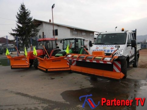 Parcul auto de la Primăria Voineşti pentru intervenţiile de deszăpezire are utilaje noi