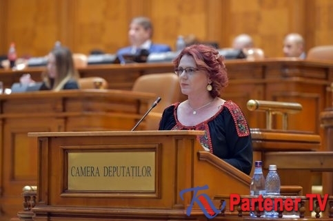 Deputatul Claudia Gilia: Măsuri vitale pentru cetățeni în această perioadă de criză COVID-19- plafonarea prețurilor la alimente și medicamente, amânarea plății facturilor la utilități și suspendarea ratelor bancare, fără dobânzi și penalități