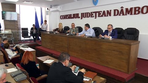 VIDEO. CJ Dâmboviţa a aprobat repartizarea banilor pentru echilibrarea bugetelor locale, pe anul 2019 pe care îî primesc primarii dâmboviţeni