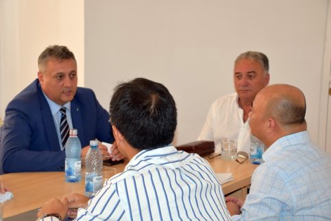 Investitori chinezi la discuţii cu reprezentanţii CJ Dâmboviţa