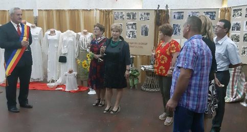 VIDEO. “Tradiţie şi modernism în nunta românească”, cuplurile longevive sărbătorite pentru fidelitate