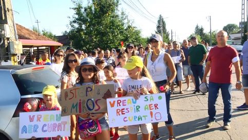 VIDEO. Protest împotriva fabricii de mațe de la Parcul Industrial Priboiu