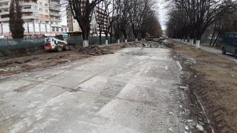 VIDEO. Au început lucrările de reabilitare a Parcului Mitropoliei