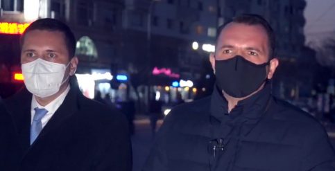 1 Decembrie la Târgoviște: S-au aprins luminițele de sărbători și bradul