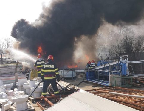 stive de deșeuri plastice