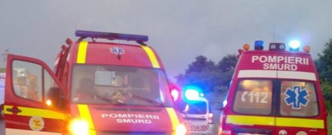 Microbuz cu pasageri implicat într-un accident la Petrești