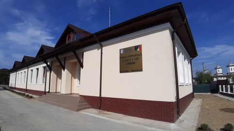 Școală ultramodernă la Căprioru, comuna Tătărani. VIDEO