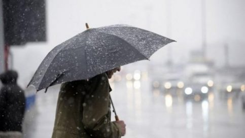 Duminică,12 decembrie, ploi, vânt, din a doua parte a zilei, în sud şi centru, precipitaţii mixte