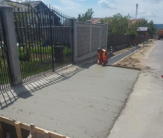 SE LUCREAZĂ pe drumurile județene din Dâmbovița