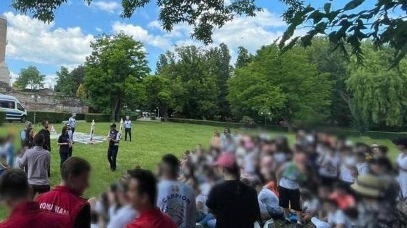 În Parcul Chindia, ”Dăm like în parc”, activitate pentru siguranța tinerilor în mediul online