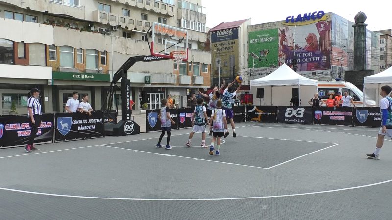 Turneu de BASCHET 3×3, trei zile de baschet, distracție și voie bună în Piața Tricolorului din Târgoviște