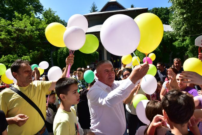 1 Iunie, bucurie, voie buna și jocuri la Găești. VIDEO