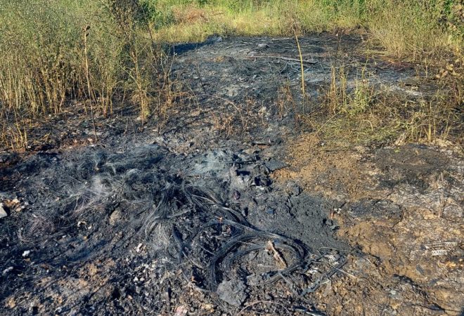 Incendiu de cauciucuri la Bălteni