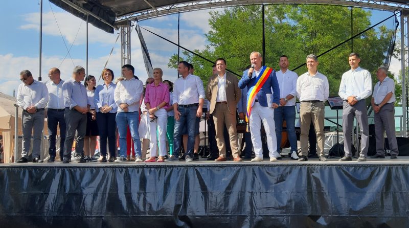 Vulcana Pandele în sărbătoare, 20 ani de la reînființarea comunei. VIDEO