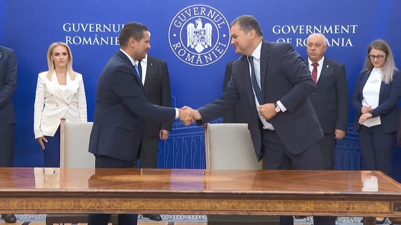 Președintele CJ Dâmbovița, Corneliu Ștefan a semnat Contractul de finanțare prin Anghel Saligny pentru modernizare DJ 714 sector Bolboci-Contur lac Bolboci-Cheile Tătarului. VIDEO