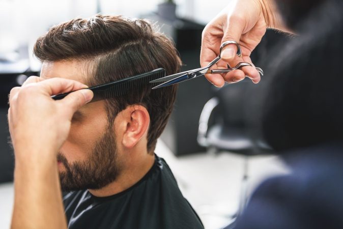 3 pași pentru a avea succes ca frizer, la început de drum
