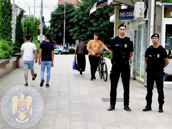 Jandarmii dâmbovițeni vor fi în mijlocul cetățenilor la manifestările publice din perioada 7–11 septembrie