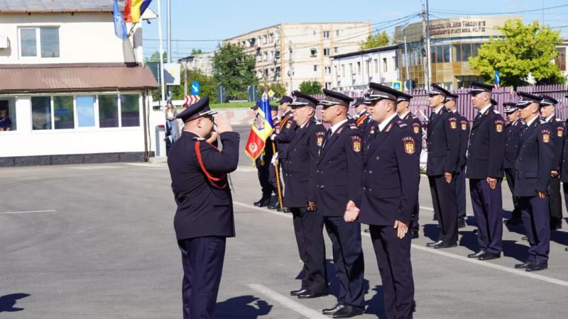La Inspectoratul pentru Situaţii de Urgenţă „Basarab I” al Județului Dâmbovița, ceremonial militar și religios menit să cinstească curajul, gloria şi istoria îndelungată a armei pompierilor