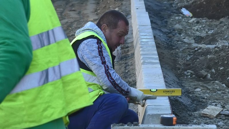 Strada Ion Neculce din municipiul Târgoviște este în plin proces de modernizare, urmează și alte străzi din cartierul Prepeleac. VIDEO