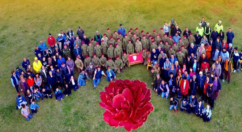 Pe 25 octombrie 2022, Primăria Răcari, parașutiștii militari și motocicliștii de la Ride&Ride își dau întâlnire la o nouă acțiune de plantare în Pădurea Parașutiștilor