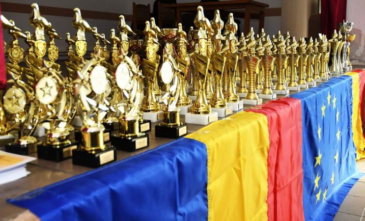 A PLOUAT cu premii la Voiajorul Ghimpați