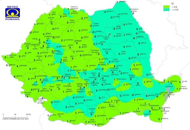 Vineri, 2 decembrie 2022, vreme închisă, cu precipitații sub formă de ploaie și ninsoare