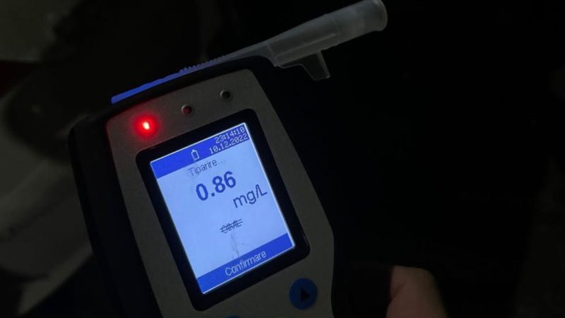 Polițiștii au depistat șoferi care conduceau deși avea permisul suspendat, unul era și sub aburii alcoolului