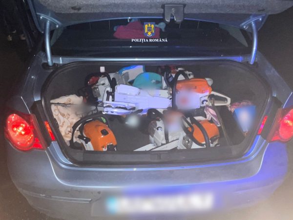Hoții care făceau prăpăd în Dâmbovița, Argeș și Prahova, au fost prinși de polițiștii dâmbovițeni. VIDEO