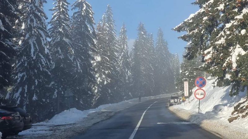 Imaginile dimineții, basm de iarnă , după două zile de ninsori, peste 50 de cm are stratul nou de omăt