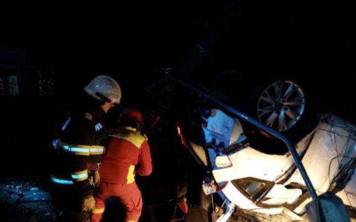 S-a răsturnat cu mașina pe DJ 711 A comuna Corbii Mari
