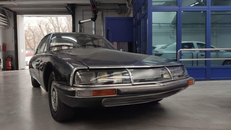 RARități: Un Citroen SM din 1971