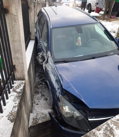 Accident rutier produs în comuna Pietrari, strada Principală