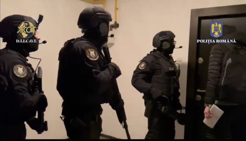 PERCHEZIȚII, vizat un GRUP INFRACȚIONAL CE SE OCUPA CU TRAFIC DE MINORI și POXENETISM