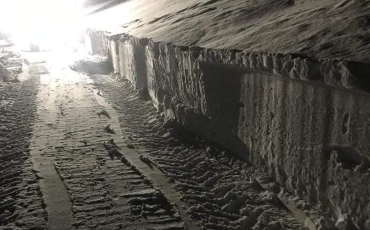 Imaginile serii, troienele de altădată, utilajele intervin