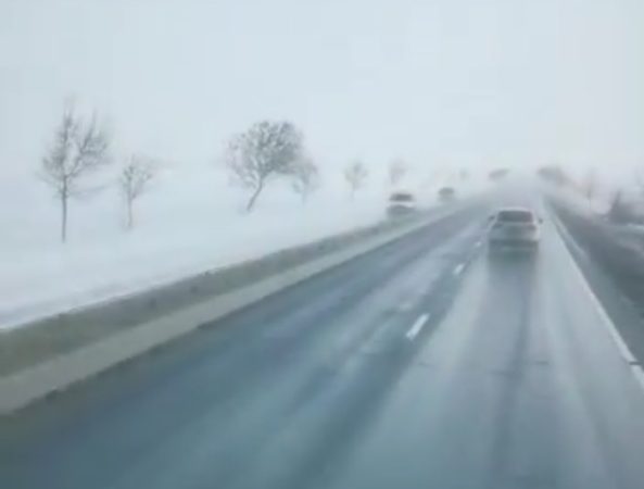 CNAIR: Restricție de tonaj (3,5 tone) pe DN 2. VIDEO