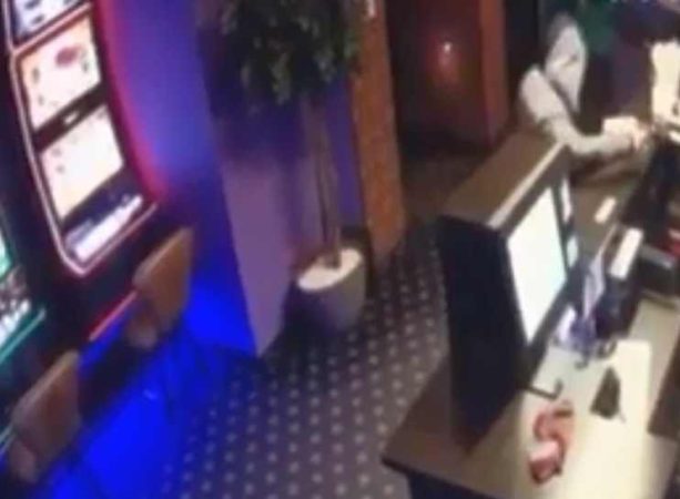 JAF la o sală de jocuri de noroc, din comuna dâmbovițeană Vlădeni