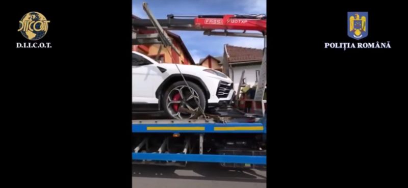 Poliția, DIICOT și FBI au destructurat un grup infracțional specializat în furt și spălare de bani.VIDEO