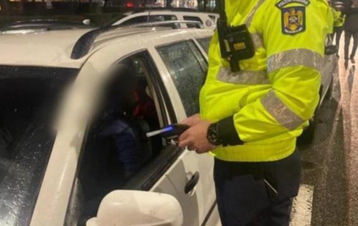 S-au urcat la volan fără permis de conducere și au plecat la plimbare pe șosele din Dâmbovița
