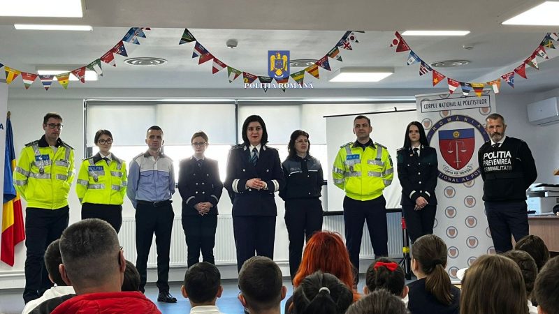 Prima etapă a concursului „Învățăm și ne bucurăm de Ziua Poliției Române”