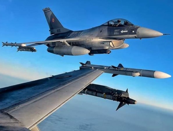 Avioanele F-16 românești au fost alertate după interceptarea a două aeronavele Suhoi Su-27 Flanker, aparținând Federației Ruse