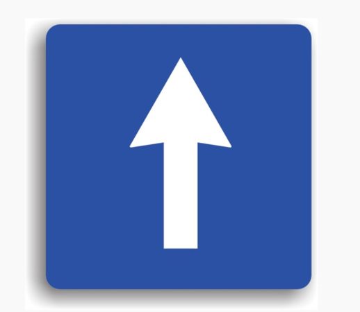 O șoferiță a rămas fără permis după ce a circulat pe sensul opus de mers, pe bulevardul Independenței din municipiul Târgoviște